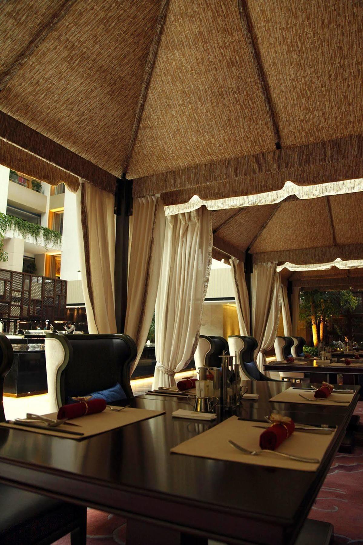 Palace Garden Hotel And Resorts Peking  Buitenkant foto